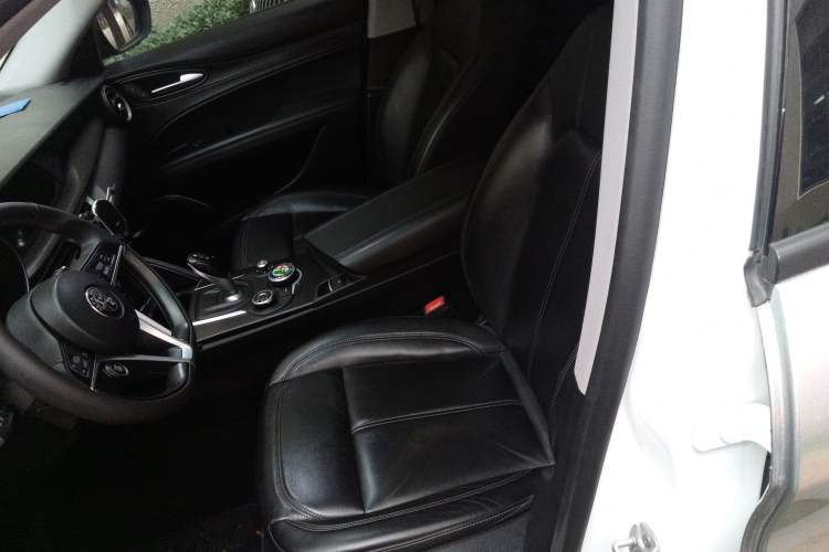 Used Alfa Romeo Stelvio 2017 2.0T 200HP Elite Edition Left Front Seat