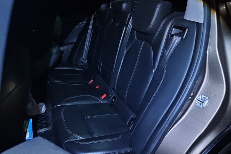 Used Alfa Romeo Stelvio 2017 2.0T 200HP Elite Edition Left Rear Seat