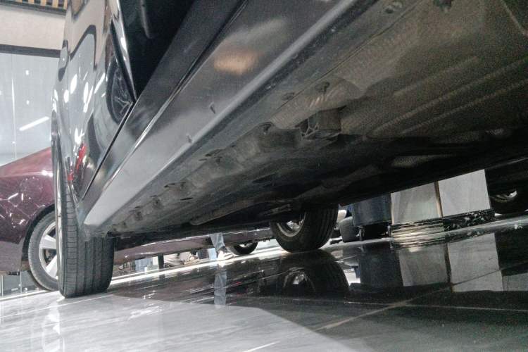Used Alfa Romeo Stelvio 2017 2.0T 200HP Luxury Edition Left Side Sill