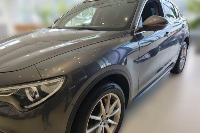 Used Alfa Romeo Stelvio 2017 2.0T 200HP Luxury Edition
