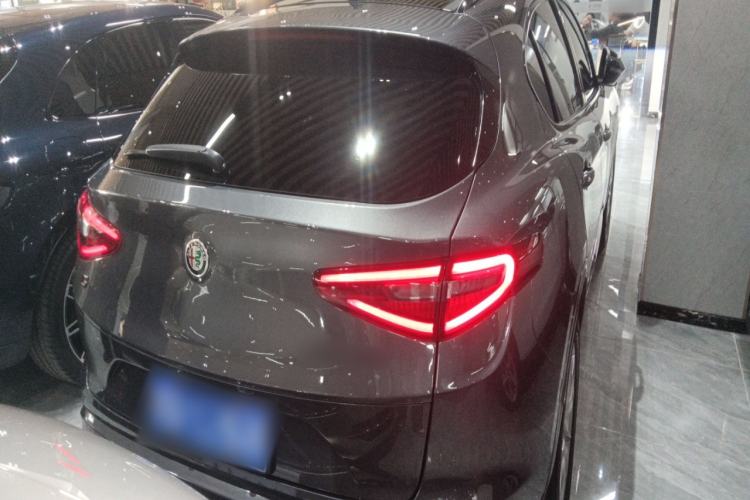 Used Alfa Romeo Stelvio 2017 2.0T 200HP Luxury Edition Rear