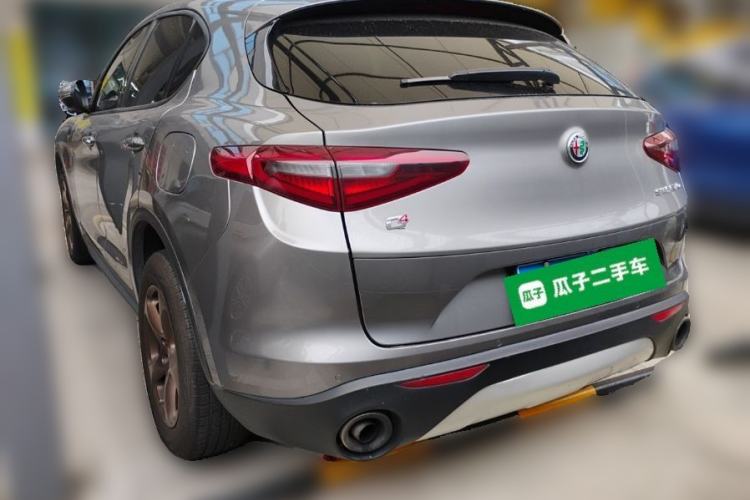 Used Alfa Romeo Stelvio 2017 2.0T 200HP Elite Edition Rear Left 45 Deg