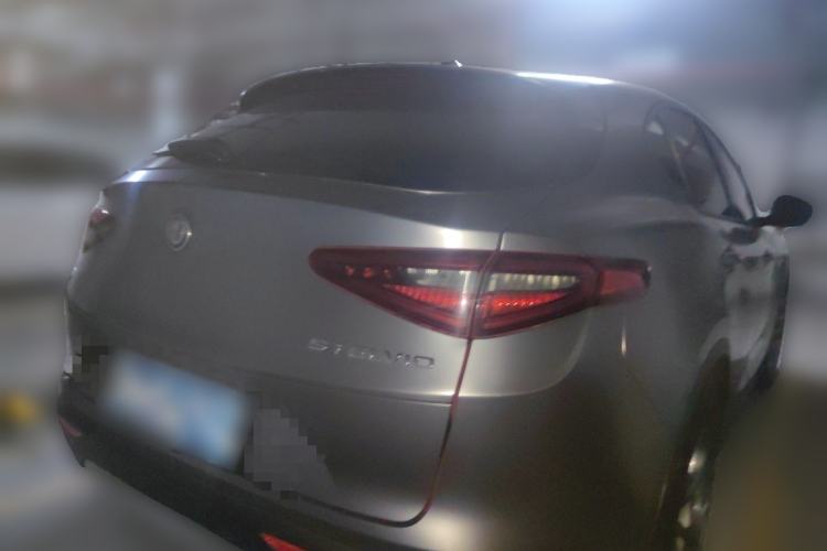 Used Alfa Romeo Stelvio 2017 2.0T 200HP Elite Edition Rear Right 45 Deg