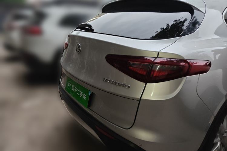 Used Alfa Romeo Stelvio 2017 2.0T 280HP Luxury Edition Rear