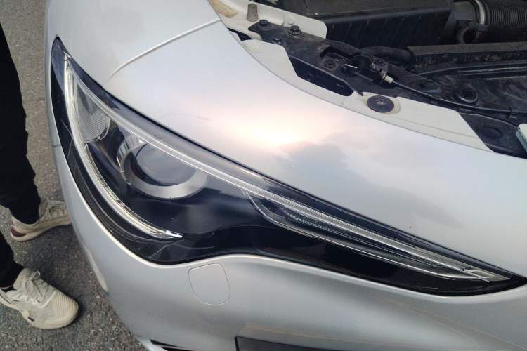 Used Alfa Romeo Stelvio 2017 2.0T 200HP Luxury Edition Right Front Headlight