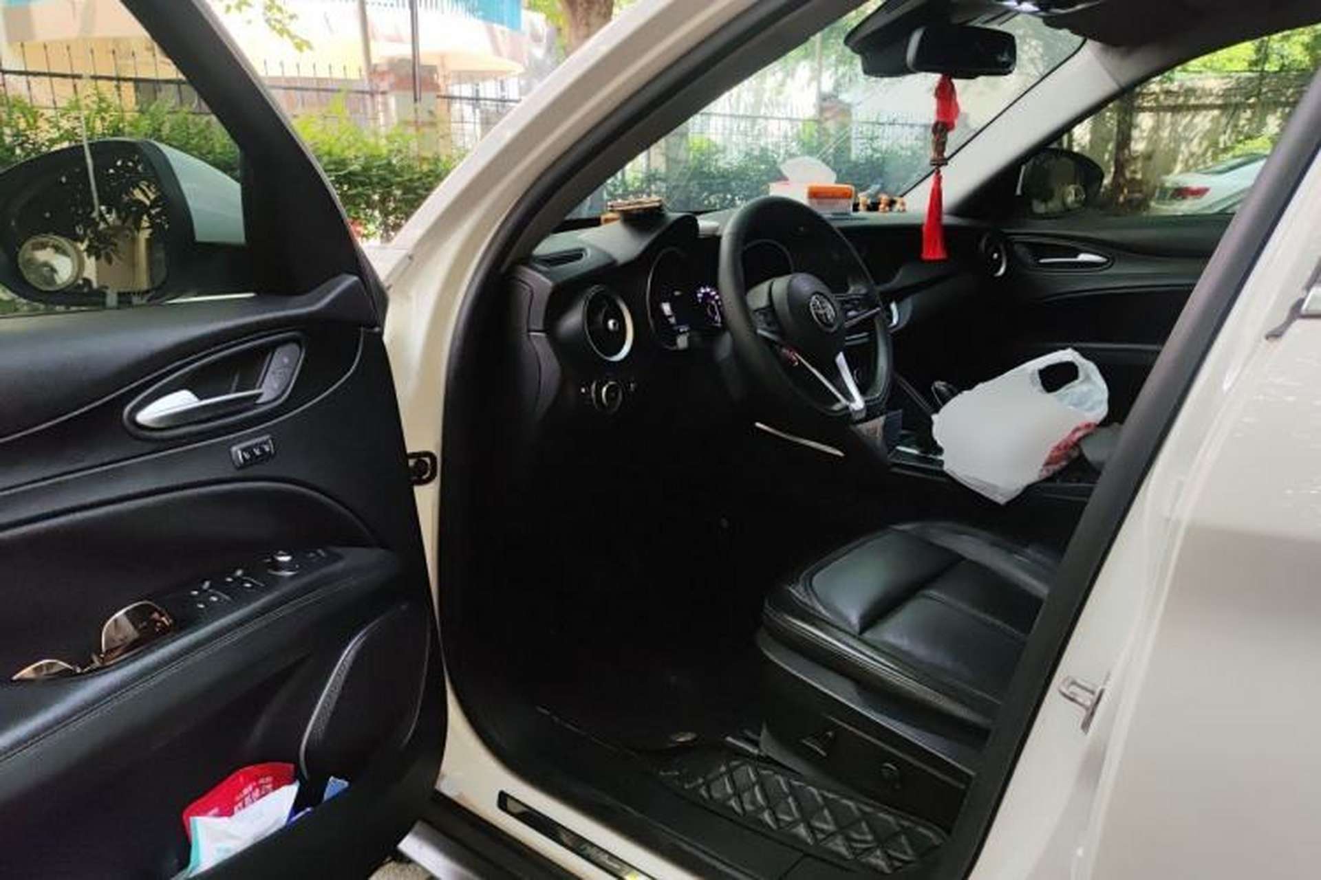 Used Alfa Romeo Stelvio 2017 2.0T 200HP Luxury Edition Driver Seat