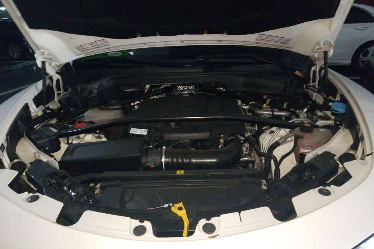 Used Alfa Romeo Stelvio 2017 2.0T 200HP Elite Edition Engine Bay