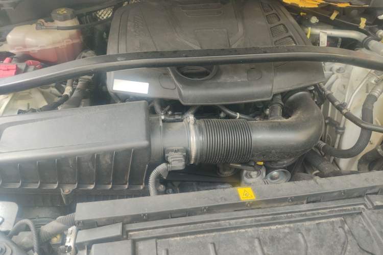 Used Alfa Romeo Stelvio 2017 2.0T 200HP Elite Edition Engine Bay