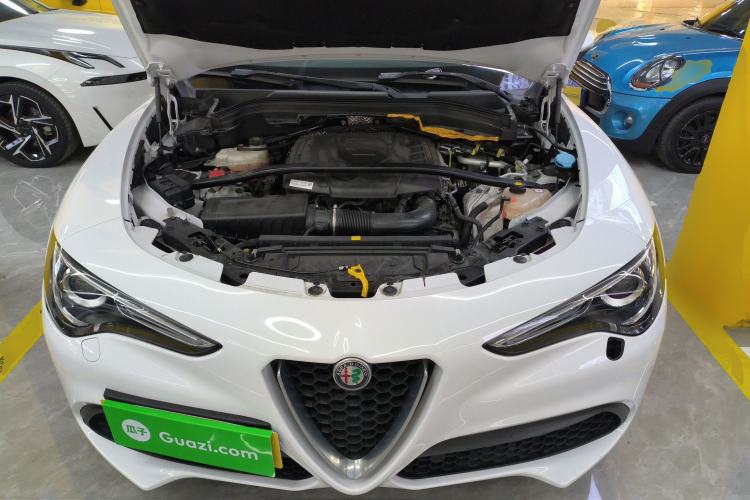 Used Alfa Romeo Stelvio 2017 2.0T 200HP Elite Edition Engine Bay