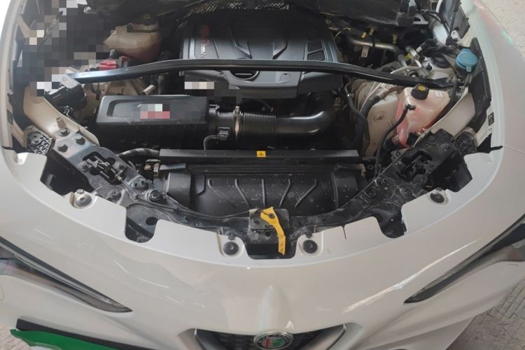 Used Alfa Romeo Stelvio 2017 2.0T 280HP Luxury Edition Engine Bay