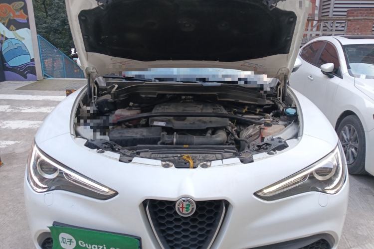 Used Alfa Romeo Stelvio 2017 2.0T 200HP Elite Edition Engine Bay