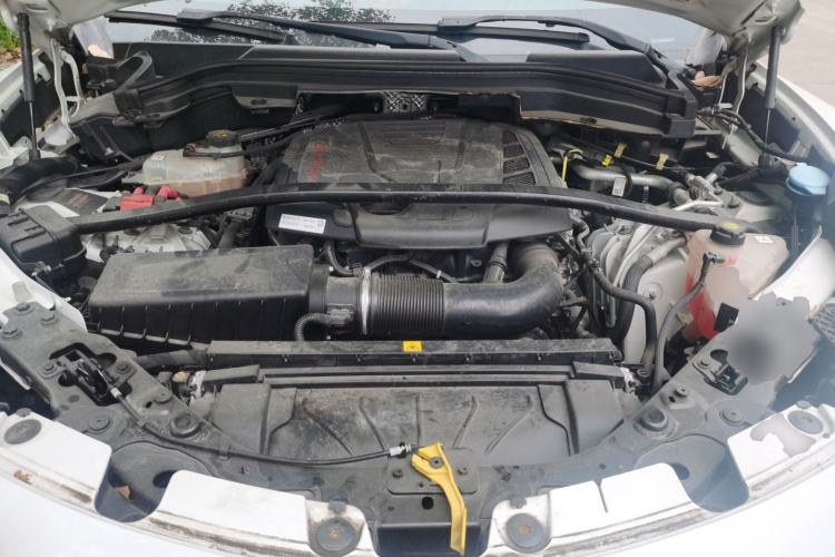 Used Alfa Romeo Stelvio 2017 2.0T 280HP Luxury Edition Engine Bay