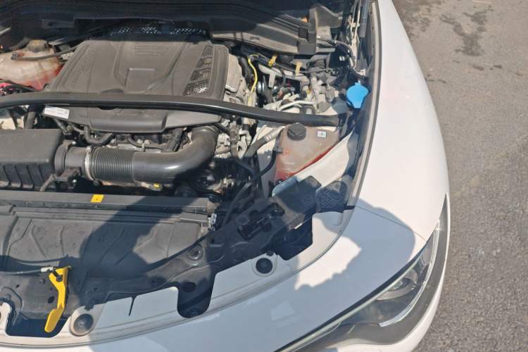 Used Alfa Romeo Stelvio 2017 2.0T 200HP Luxury Edition Engine Bay Left