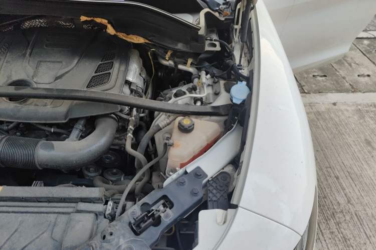 Used Alfa Romeo Stelvio 2017 2.0T 200HP Elite Edition Engine Bay Left