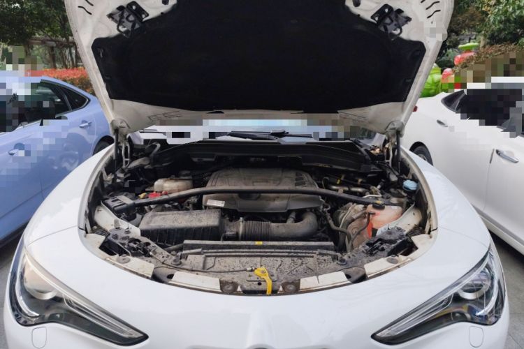 Used Alfa Romeo Stelvio 2017 2.0T 200HP Elite Edition Engine Bay