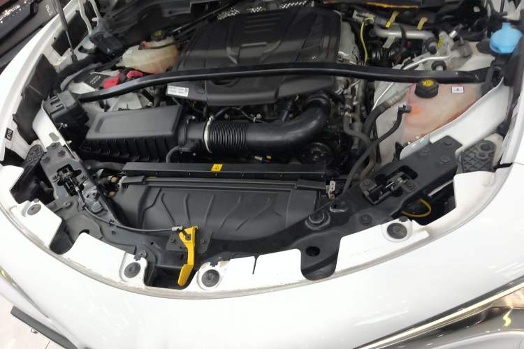 Used Alfa Romeo Stelvio 2017 2.0T 200HP Elite Edition Engine Bay