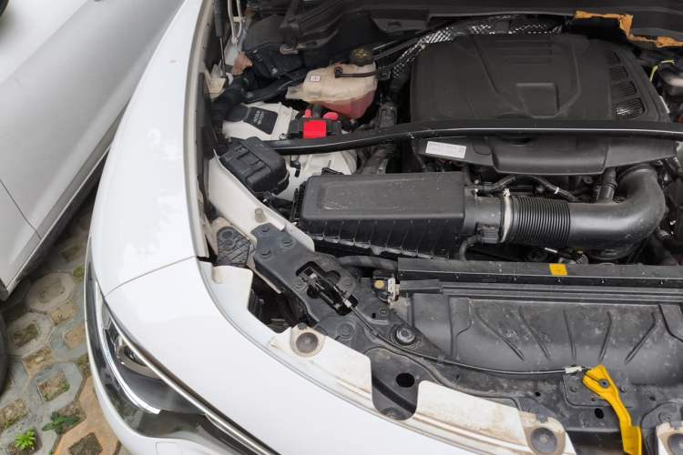 Used Alfa Romeo Stelvio 2017 2.0T 200HP Elite Edition Engine Bay Right