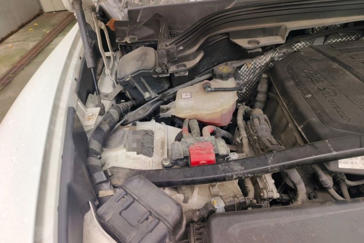 Used Alfa Romeo Stelvio 2017 2.0T 200HP Elite Edition Engine Bay Right