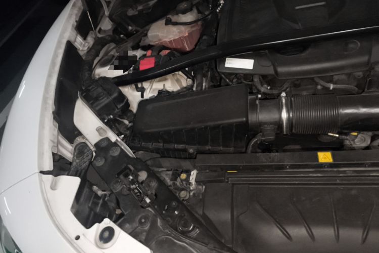 Used Alfa Romeo Stelvio 2017 2.0T 200HP Elite Edition Engine Bay Right