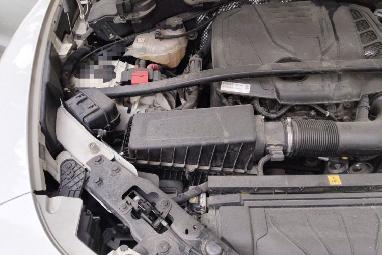 Used Alfa Romeo Stelvio 2017 2.0T 200HP Elite Edition Engine Bay Right