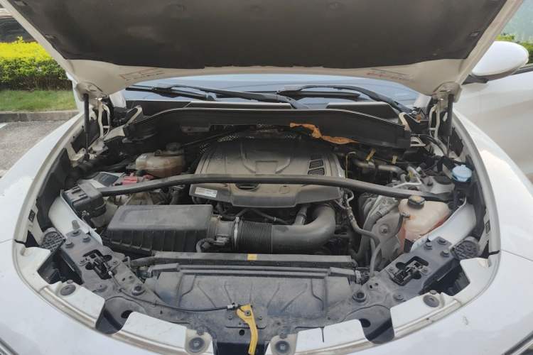 Used Alfa Romeo Stelvio 2017 2.0T 200HP Elite Edition Engine Bay