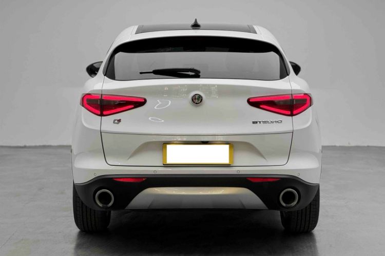 Used Alfa Romeo Stelvio 2017 2.0T 200HP Elite Edition Exterior 1