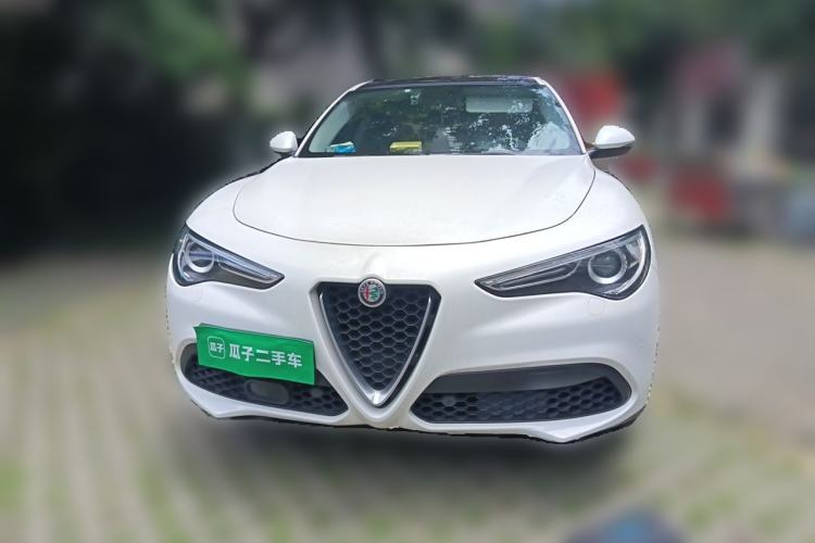 Used Alfa Romeo Stelvio 2017 2.0T 200HP Elite Edition Front