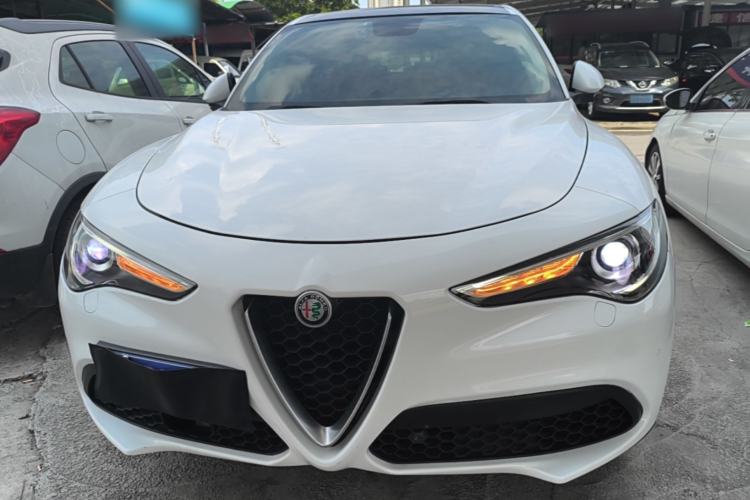 Used Alfa Romeo Stelvio 2017 2.0T 200HP Elite Edition Front