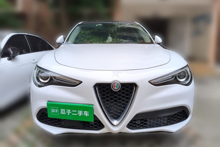 Used Alfa Romeo Stelvio 2017 2.0T 200HP Elite Edition Front