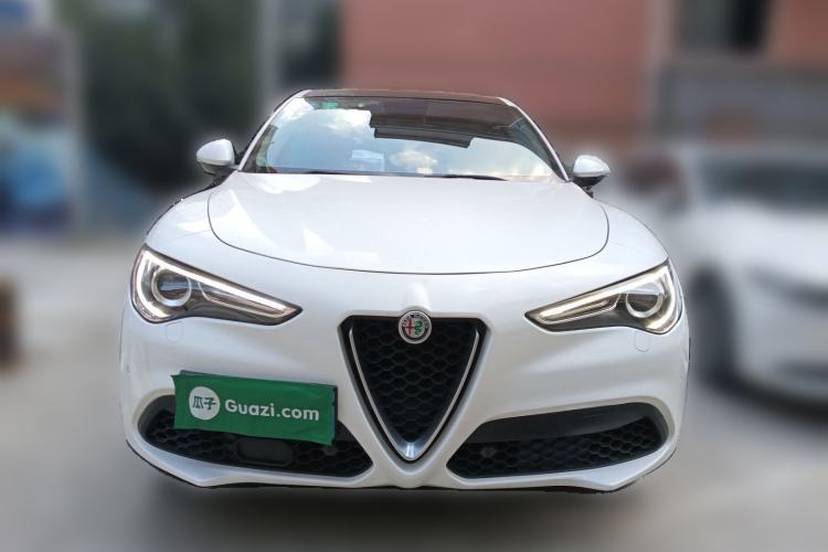 Used Alfa Romeo Stelvio 2017 2.0T 200HP Elite Edition Front