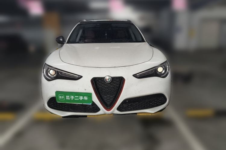 Used Alfa Romeo Stelvio 2017 2.0T 280HP Luxury Edition Front