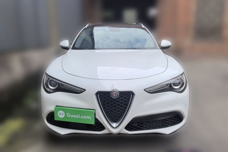 Used Alfa Romeo Stelvio 2017 2.0T 200HP Luxury Edition Front