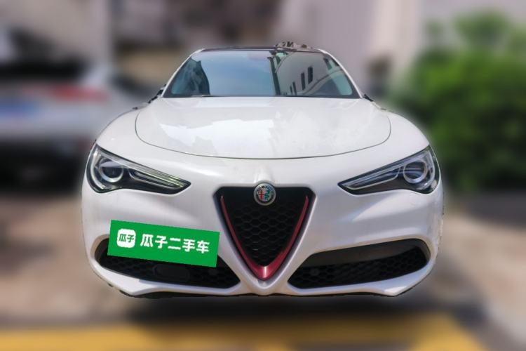 Used Alfa Romeo Stelvio 2017 2.0T 200HP Elite Edition Front