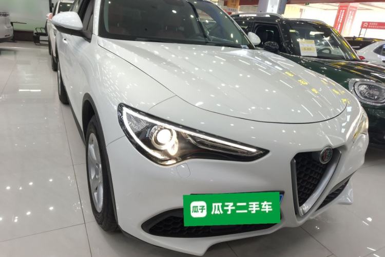Used Alfa Romeo Stelvio 2017 2.0T 200HP Elite Edition Front