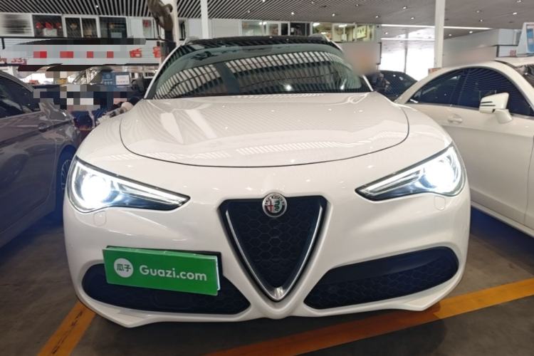 Used Alfa Romeo Stelvio 2017 2.0T 280HP Luxury Edition Front