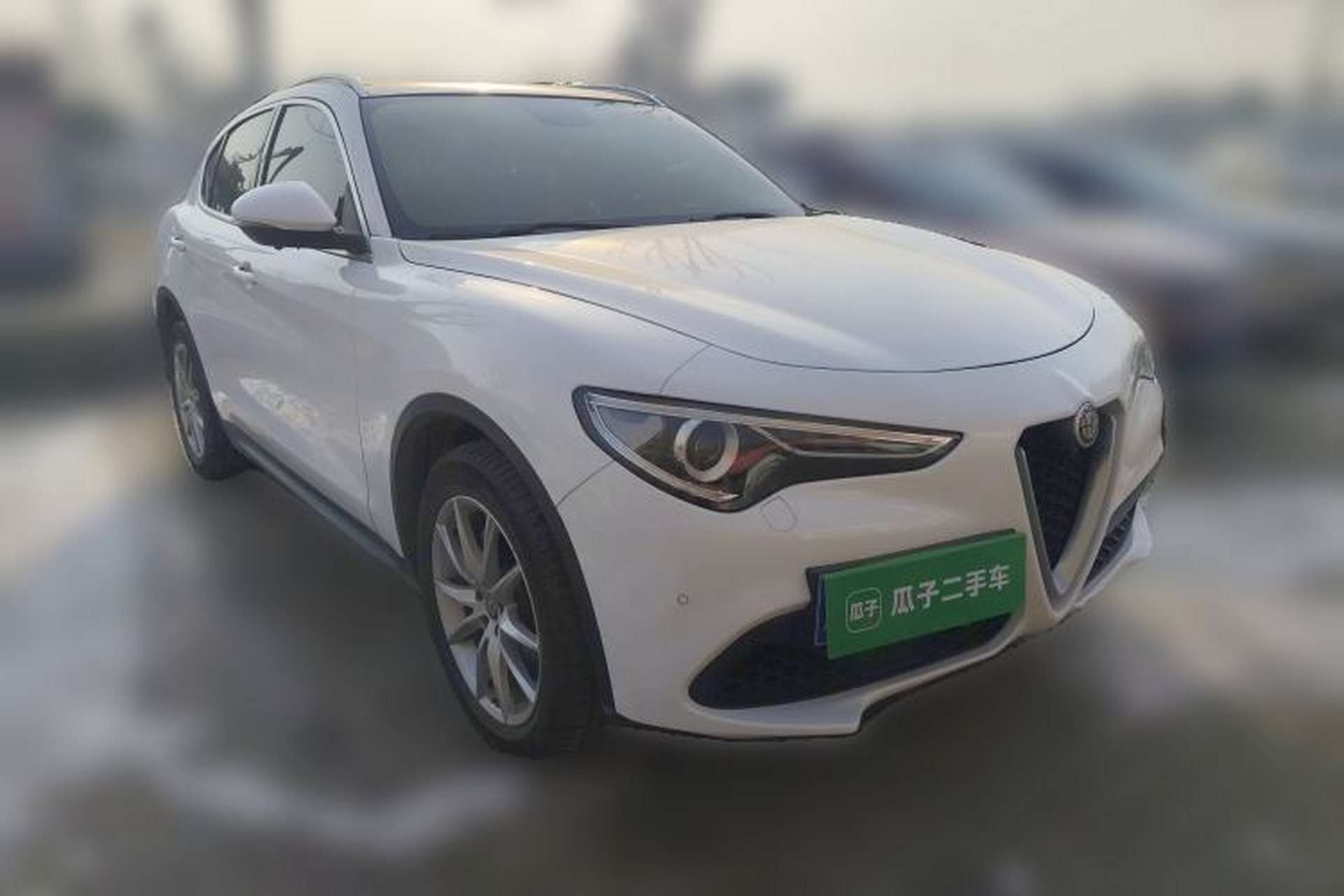 Used Alfa Romeo Stelvio 2017 2.0T 200HP Luxury Edition Front Right 45 Deg