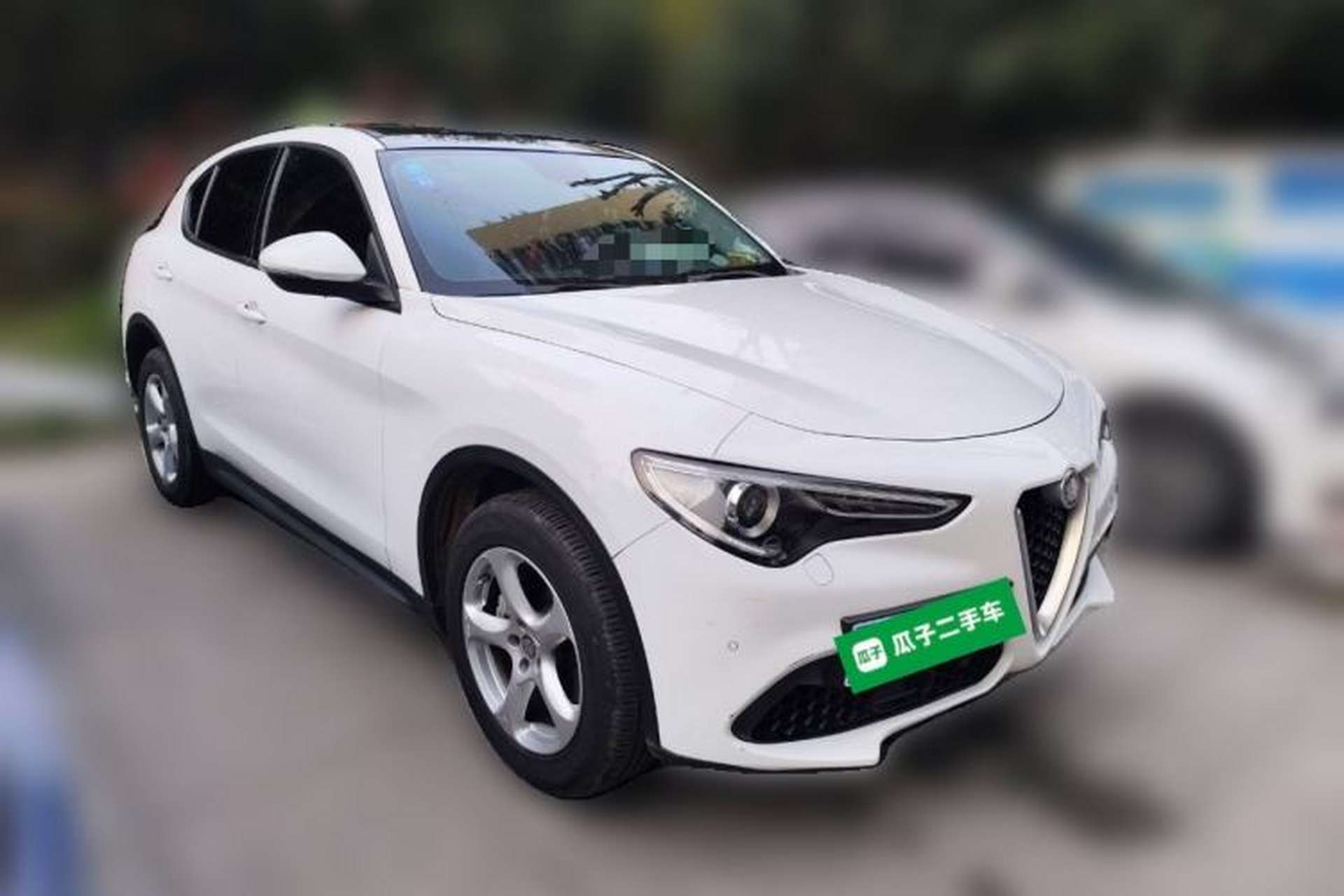 Used Alfa Romeo Stelvio 2017 2.0T 200HP Elite Edition Front Right 45 Deg