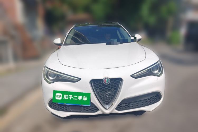 Used Alfa Romeo Stelvio 2017 2.0T 200HP Luxury Edition Front