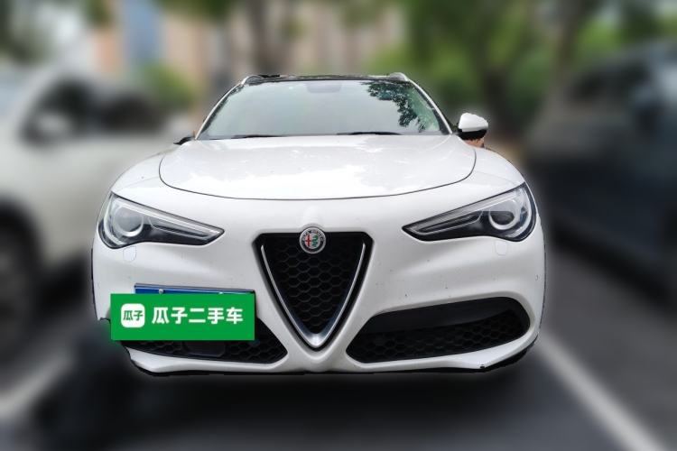 Used Alfa Romeo Stelvio 2017 2.0T 200HP Luxury Edition Front