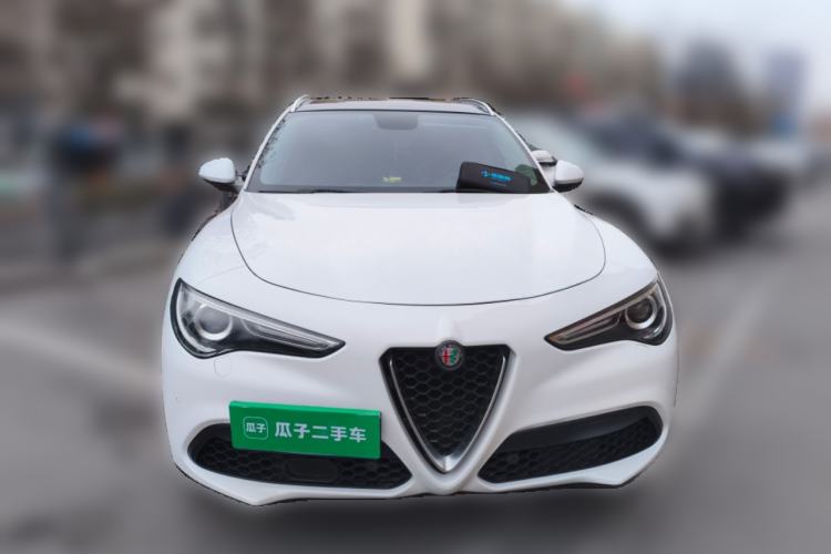 Used Alfa Romeo Stelvio 2017 2.0T 200HP Luxury Edition Front