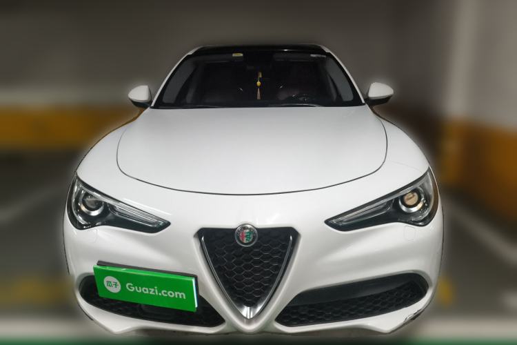 Used Alfa Romeo Stelvio 2017 2.0T 200HP Elite Edition Front