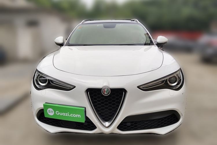 Used Alfa Romeo Stelvio 2017 2.0T 200HP Elite Edition Front
