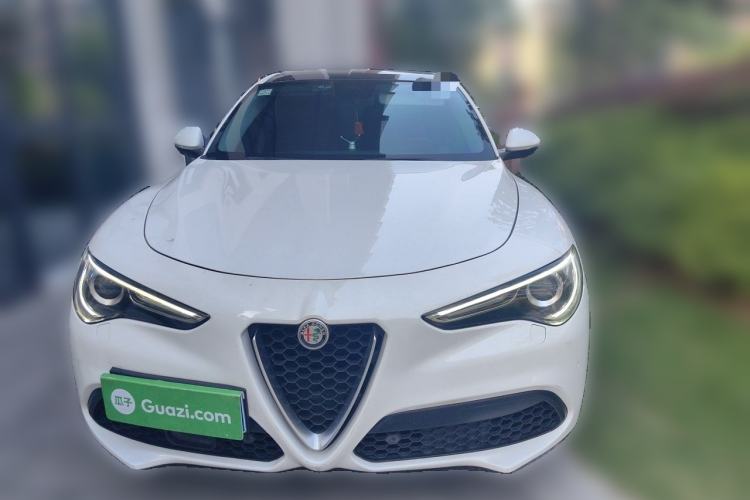Used Alfa Romeo Stelvio 2017 2.0T 200HP Elite Edition Front