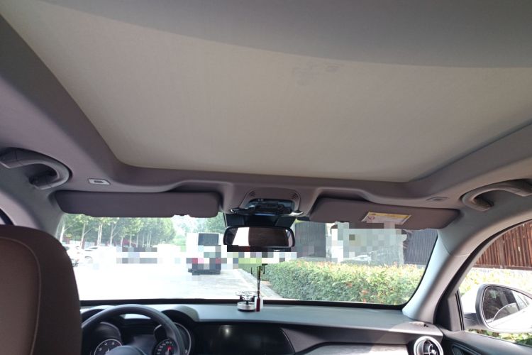 Used Alfa Romeo Stelvio 2017 2.0T 200HP Elite Edition Headliner
