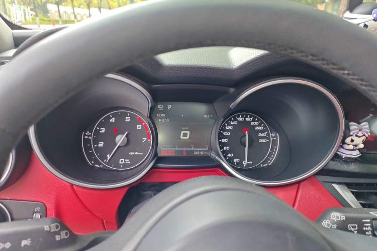 Used Alfa Romeo Stelvio 2017 2.0T 200HP Luxury Edition Instrument Cluster