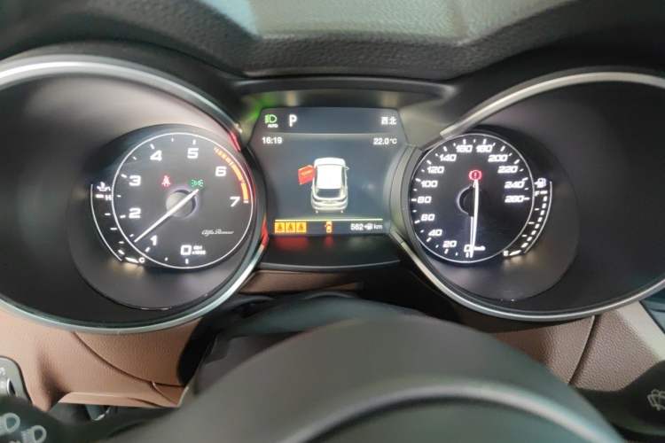 Used Alfa Romeo Stelvio 2017 2.0T 280HP Luxury Edition Instrument Cluster