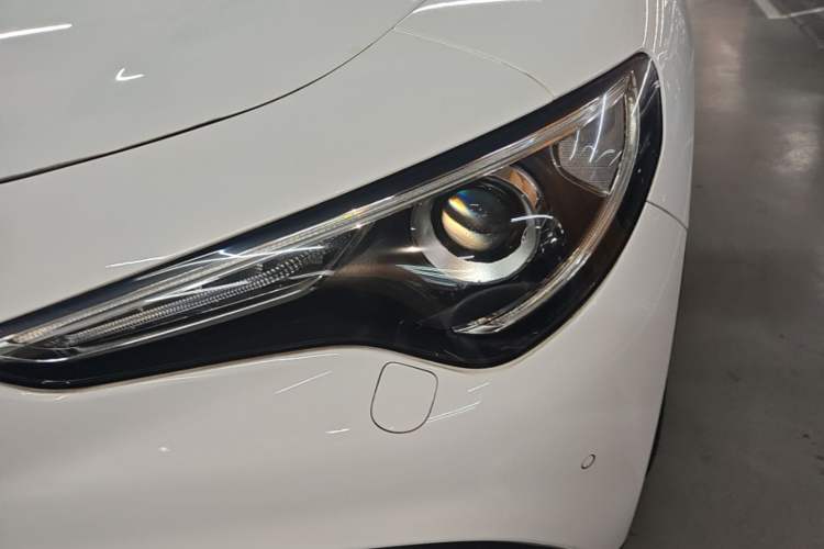 Used Alfa Romeo Stelvio 2017 2.0T 200HP Elite Edition Left Front Headlight