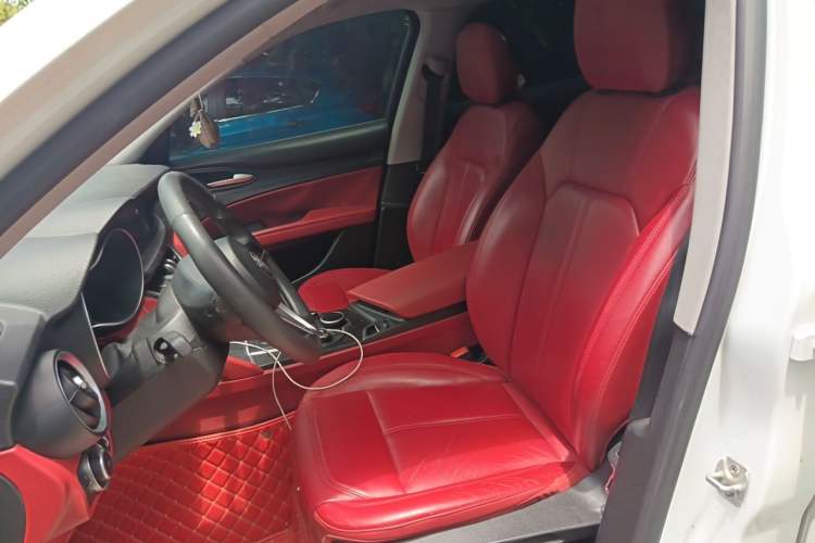 Used Alfa Romeo Stelvio 2017 2.0T 200HP Elite Edition Left Front Seat