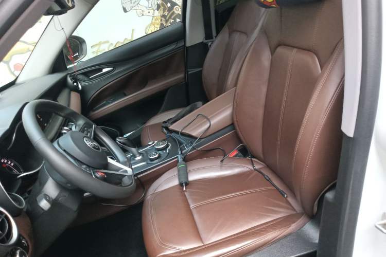 Used Alfa Romeo Stelvio 2017 2.0T 200HP Elite Edition Left Front Seat