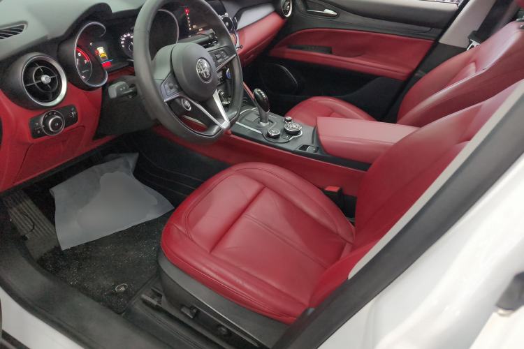 Used Alfa Romeo Stelvio 2017 2.0T 200HP Elite Edition Left Front Seat
